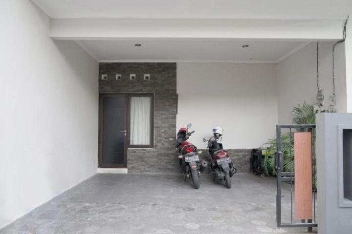 Dparagon Pamela 3 Pansiyon Yogyakarta Dış mekan fotoğraf